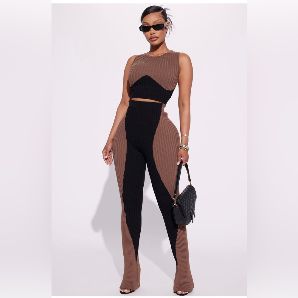 2 piece fashion nova set size L (runs large)